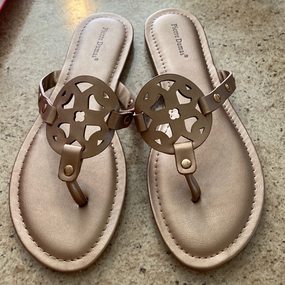Rose gold Sandals!